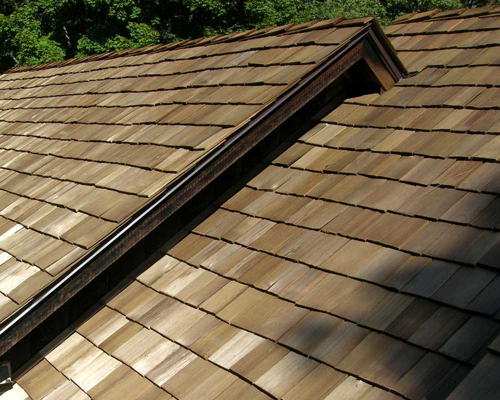 Georgia cedar shake roof installed by KTM Roofing.